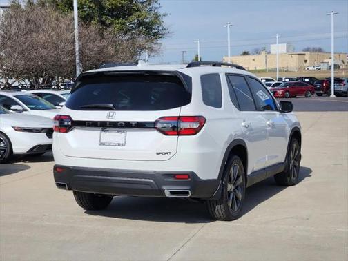 2025 Honda Pilot Sport