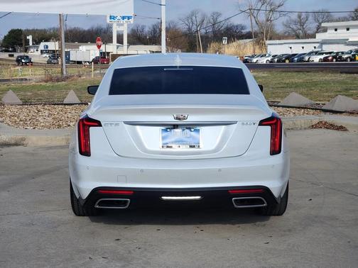 2022 Cadillac CT5 Premium Luxury