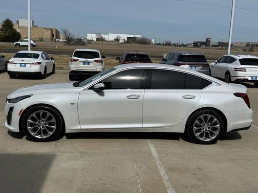 2022 Cadillac CT5 Premium Luxury