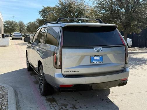 2024 Cadillac Escalade Sport