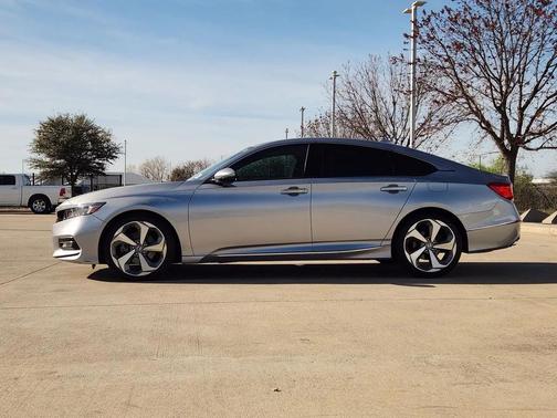 2018 Honda Accord Touring 2.0T