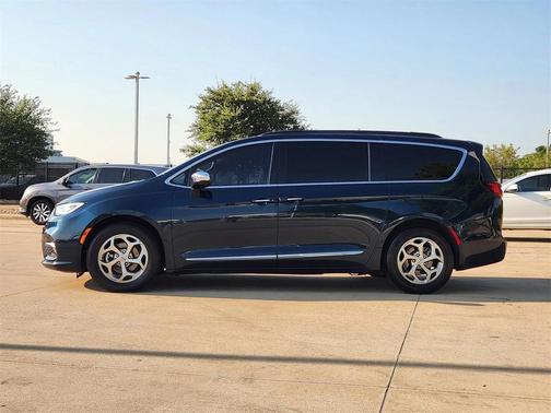 2023 Chrysler Pacifica Limited