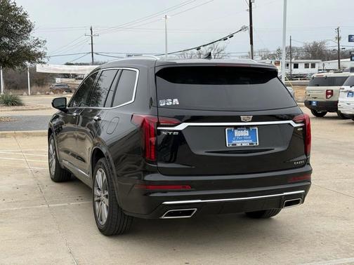 2024 Cadillac XT6 Premium Luxury FWD