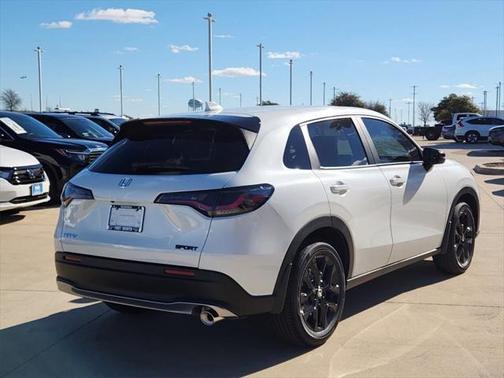 2025 Honda HR-V 2WD Sport