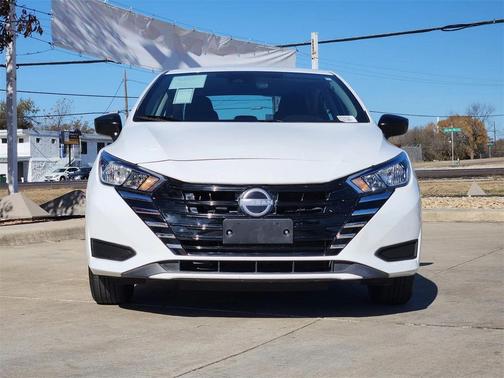 2024 Nissan Versa 1.6 S