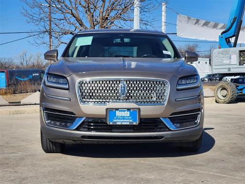 2019 Lincoln Nautilus Select