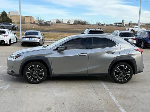2021 Lexus UX 200 Base