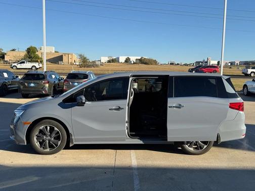 2023 Honda Odyssey Elite