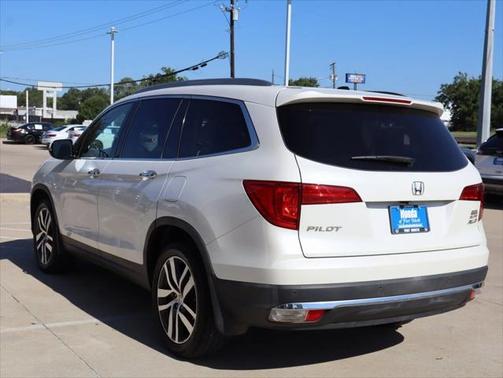 2017 Honda Pilot Elite