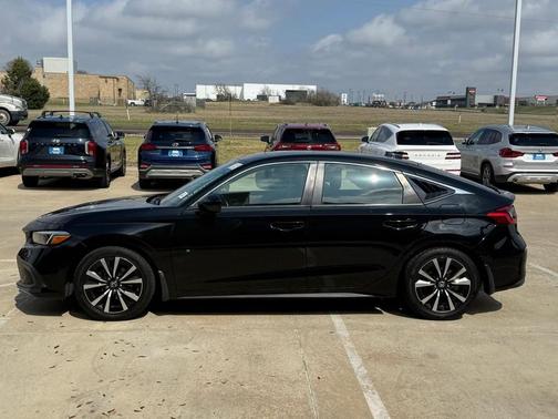 2022 Honda Civic EX-L