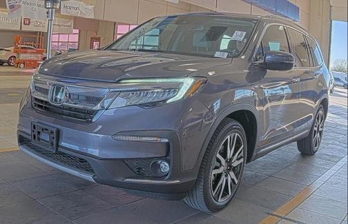 2022 Honda Pilot Touring 8-Passenger