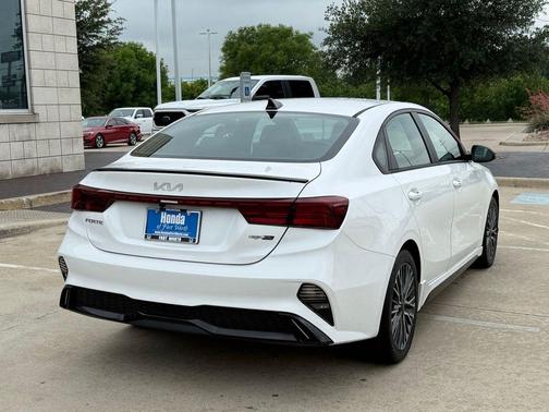 Snow White Pearl 2023 Kia Forte GT-Line
