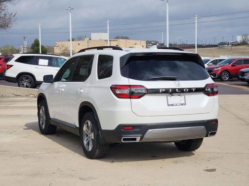 Platinum White Pearl 2026 Honda Pilot EX-L
