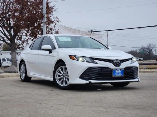 2020 Toyota Camry LE