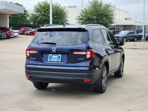 2022 Honda Pilot 2WD Sport