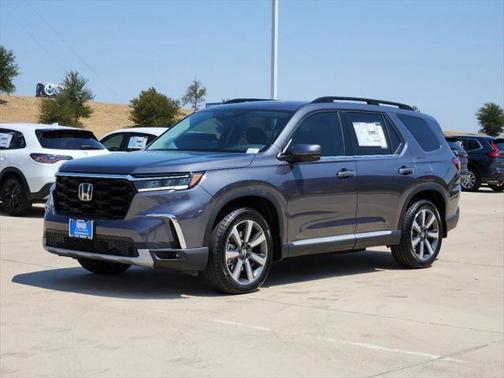 2025 Honda Pilot Touring 8-Passenger