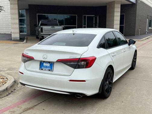 Platinum White Pearl 2024 Honda Civic Sport