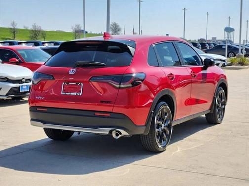 2025 Honda HR-V 2WD Sport