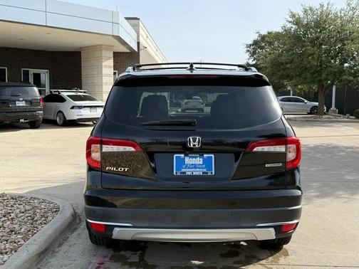 2020 Honda Pilot Touring 8-Passenger