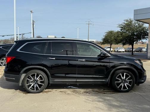 2020 Honda Pilot Touring 8-Passenger