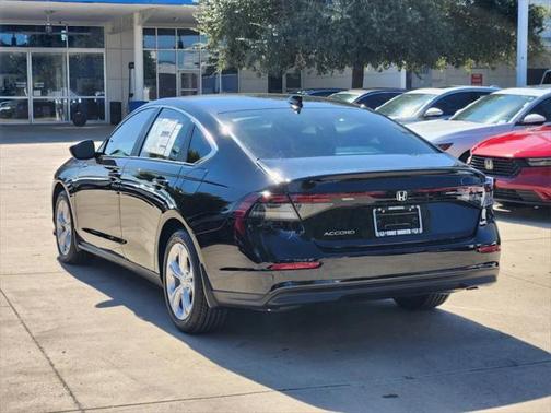 2025 Honda Accord LX 1.5T