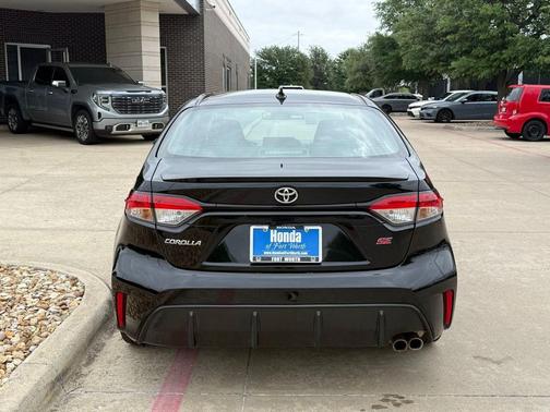 Midnight Black 2024 Toyota Corolla SE