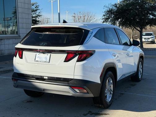 2025 Hyundai TUCSON SE