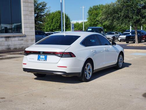 Platinum White Pearl 2023 Honda Accord LX 1.5T