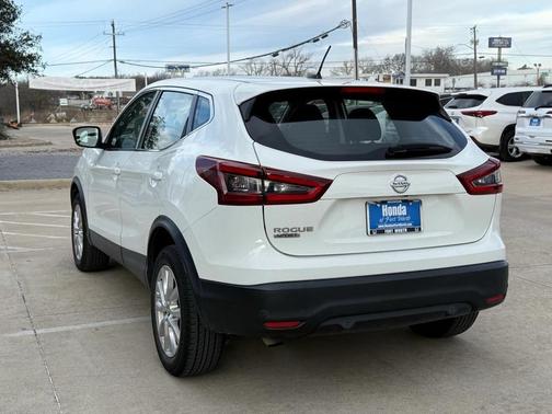 2021 Nissan Rogue Sport S