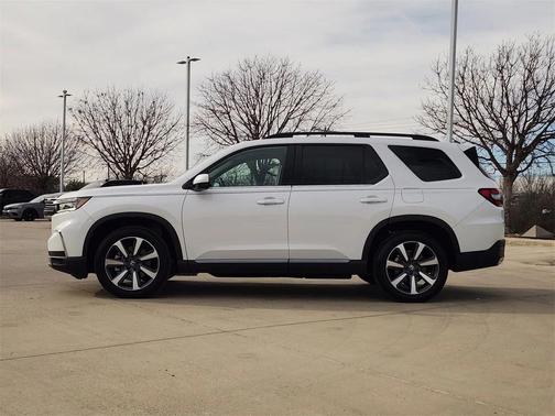 2025 Honda Pilot Touring 8-Passenger