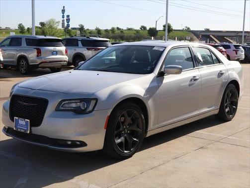 2023 Chrysler 300 S