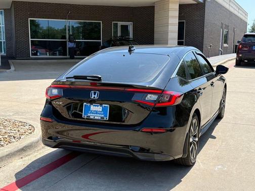 Crystal Black Pearl 2022 Honda Civic EX-L