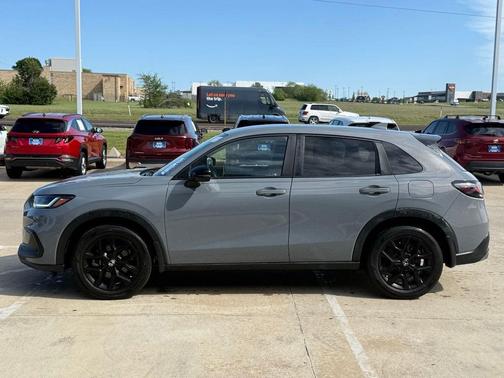 Urban Gray Pearl 2023 Honda HR-V 2WD Sport