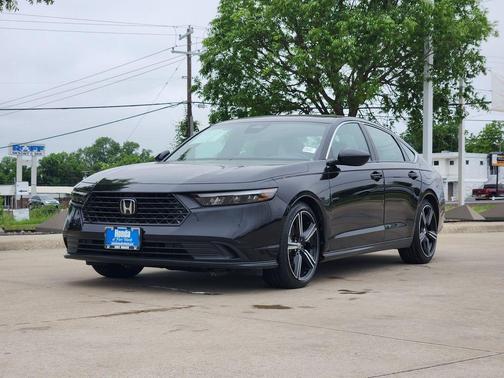 Crystal Black Pearl 2023 Honda Accord Hybrid Sport