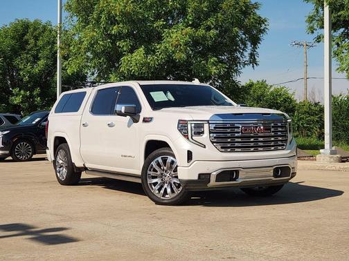 White Frost Tricoat 2025 GMC Sierra 1500 Denali