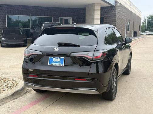 Crystal Black Pearl 2025 Honda HR-V EX-L