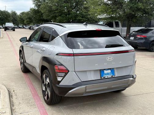 Cyber Gray Metallic 2024 Hyundai KONA Limited