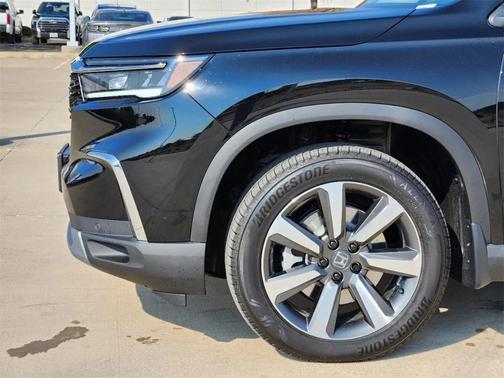 2025 Honda Pilot Touring 8-Passenger