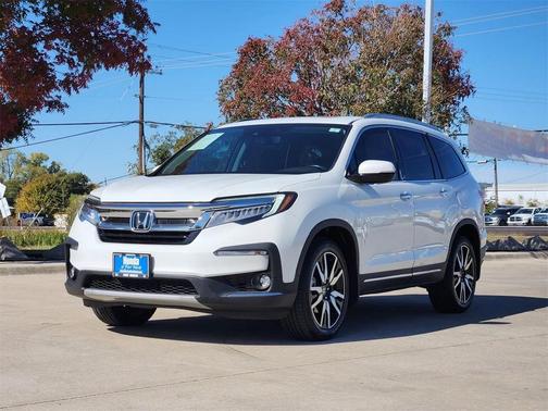 2022 Honda Pilot Touring 8-Passenger