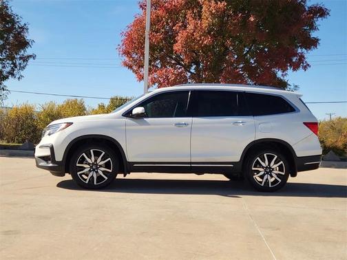 2022 Honda Pilot Touring 8-Passenger