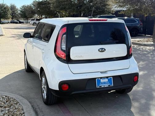 2017 Kia Soul Base