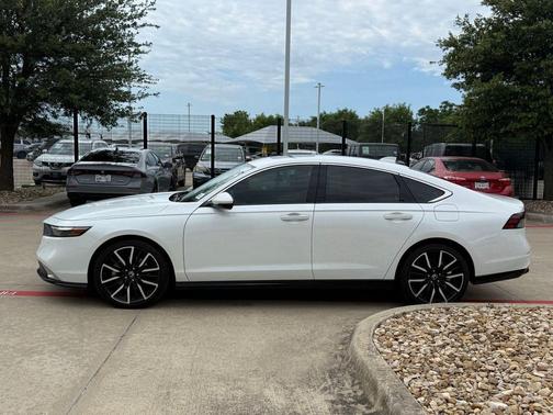 Platinum White Pearl 2024 Honda Accord Hybrid Touring