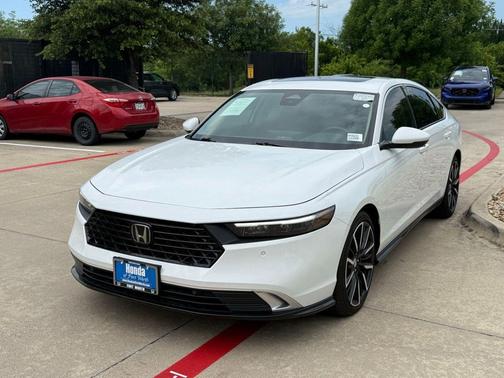 Platinum White Pearl 2024 Honda Accord Hybrid Touring