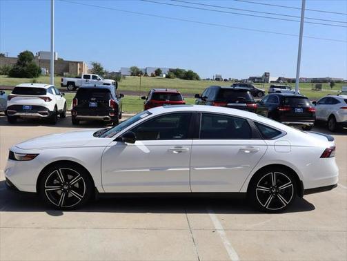 2024 Honda Accord Hybrid Base