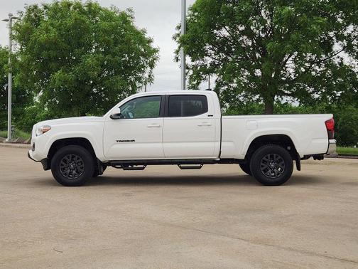 Super White 2021 Toyota Tacoma SR5