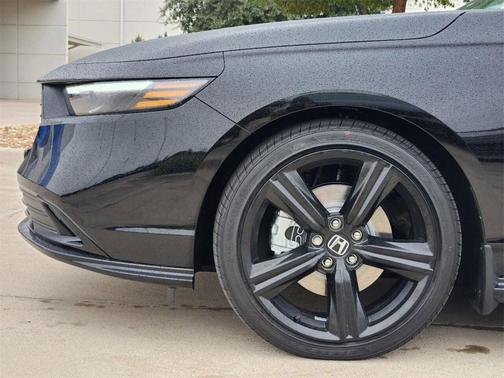 2025 Honda Accord Hybrid Base