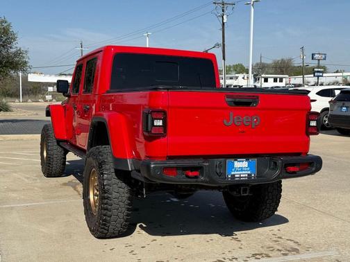 Firecracker Red Clearcoat 2021 Jeep Gladiator Rubicon