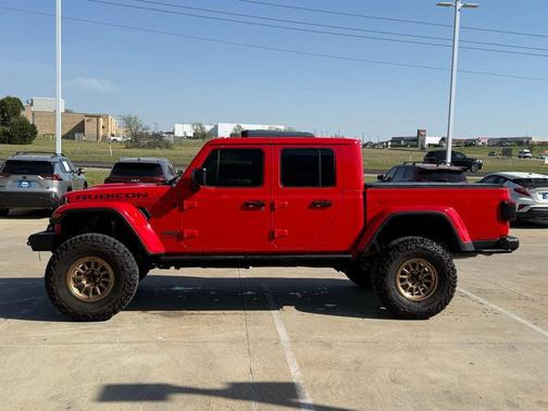 Firecracker Red Clearcoat 2021 Jeep Gladiator Rubicon