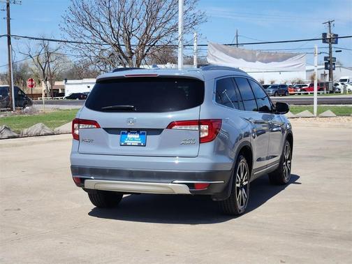 2022 Honda Pilot AWD Elite