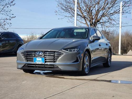 2023 Hyundai SONATA SE